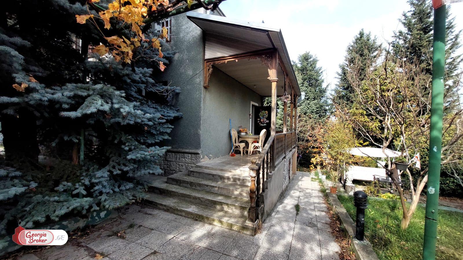 იყიდება ახალი გარემონტებული 5 ოთახიანი სახლი წეროვანში